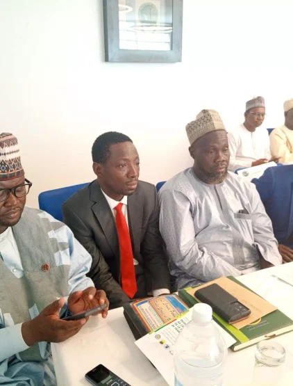 AnyConv.com__transport urbain de Garoua par bus électriques 03