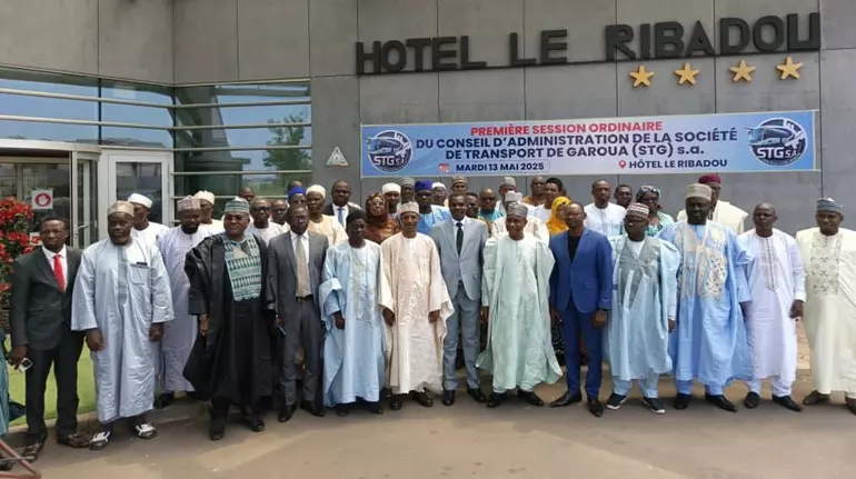 AnyConv.com__transport urbain de Garoua par bus électriques 2