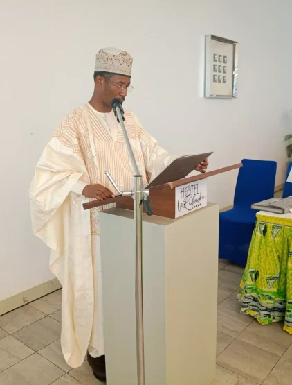 AnyConv.com__transport urbain de Garoua par bus électriques 6