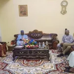 Tabaski 2025 : Le Ministre de la Décentralisation et du Développement local partage le mouton avec le Maire de la Ville de Garoua